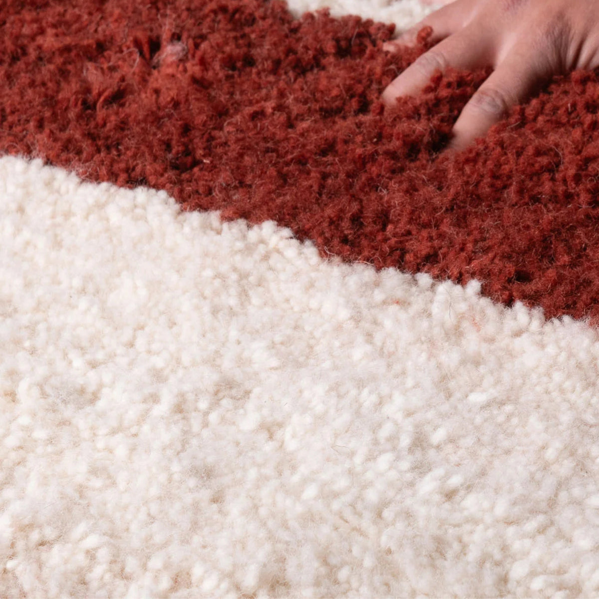 closeup handmade-moroccan-wool-rug-rust-ivory-terracotta-labyrinth