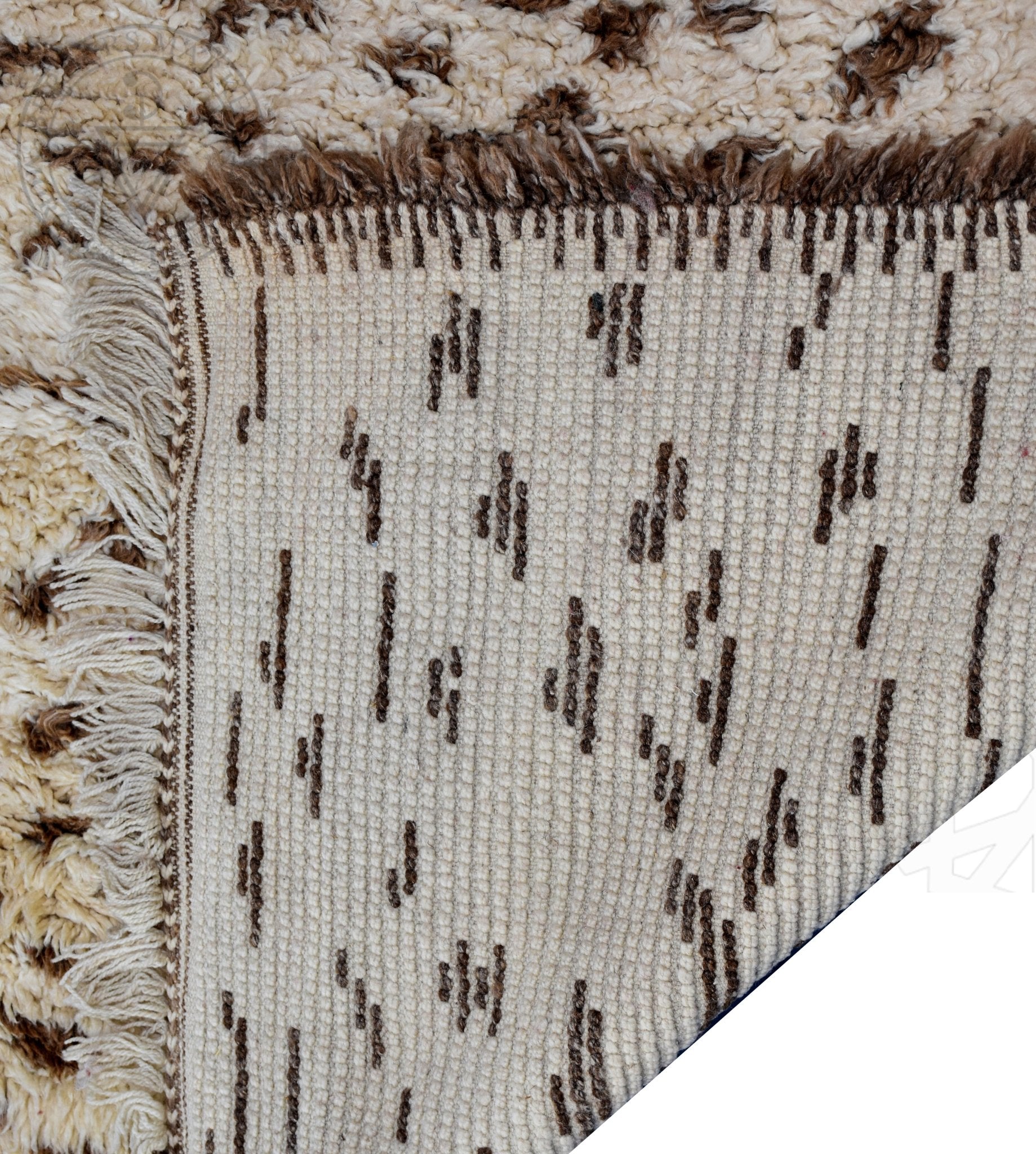 Beni ourain freckle shag Moroccan rug - 5.8 x 9.05 ft / 175 x 275 cm - Berbers Market