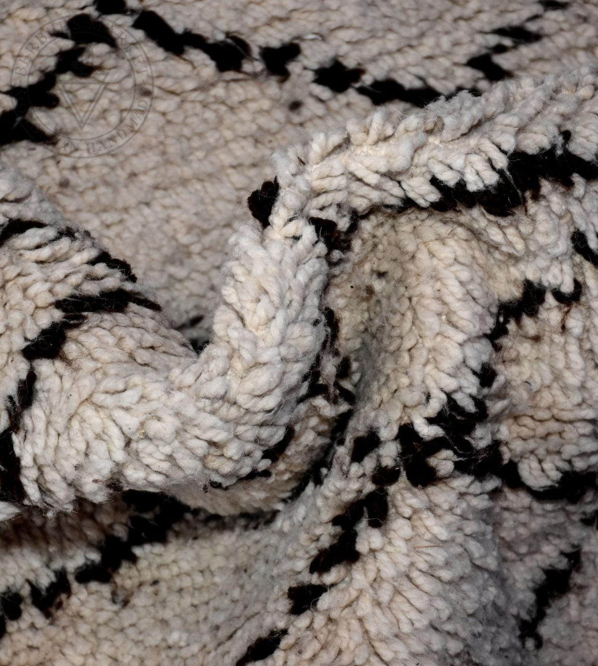 Beni ourain Moroccan rug - 3.8 x 6 ft / 115 x 180 cm - Berbers Market