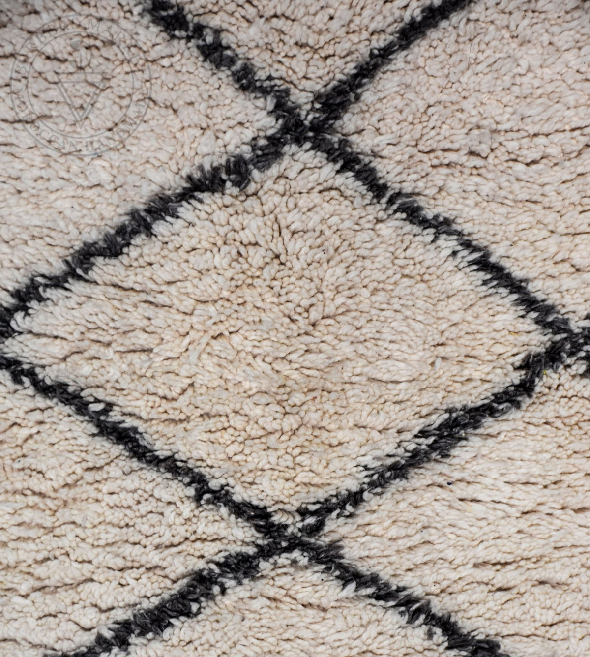 Beni ourain Moroccan rug - 3.9 x 5.74 ft / 120 x 175 cm - Berbers Market