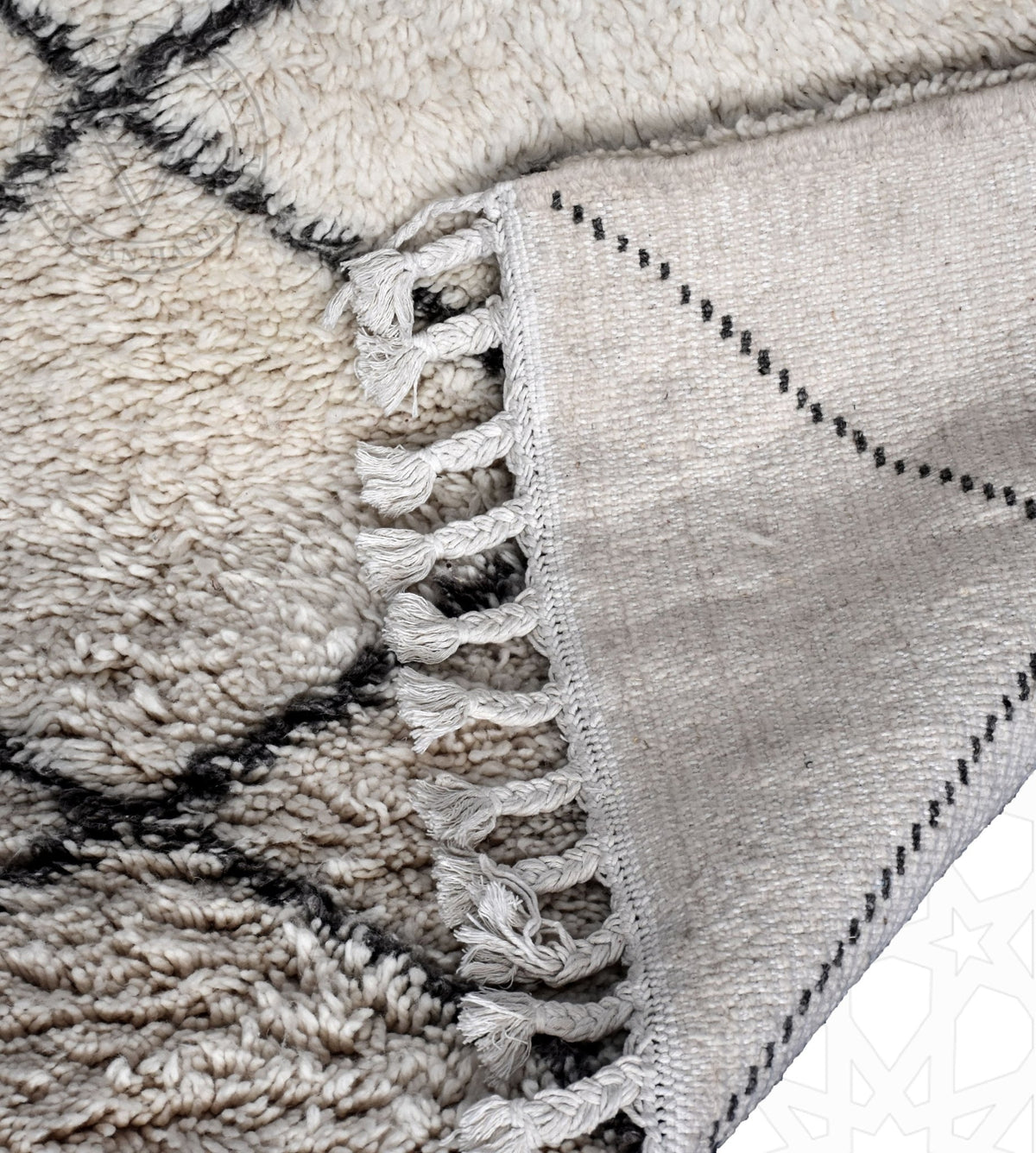 Beni ourain Moroccan rug - 3.9 x 5.9 ft / 120 x 180 cm - Berbers Market