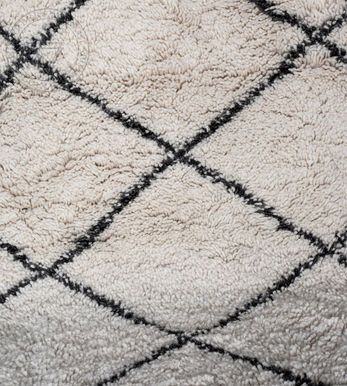 Beni ourain Moroccan rug - 3.9 x 6.23 ft / 120 x 190 cm - Berbers Market