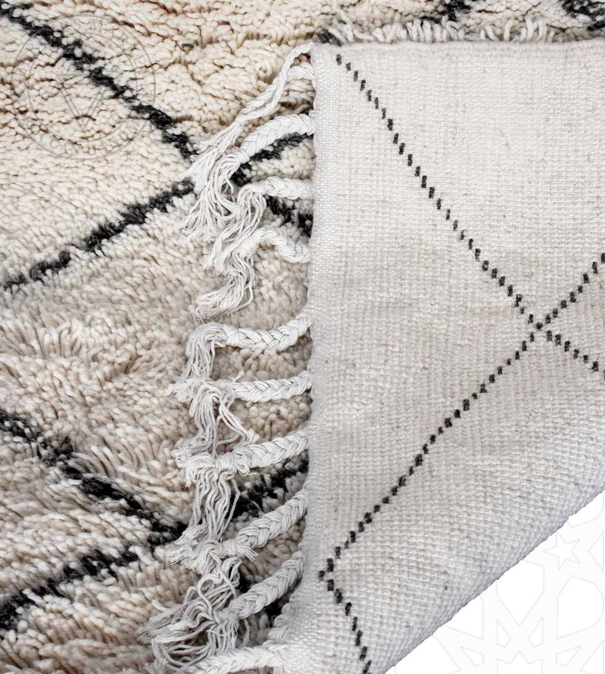 Beni ourain Moroccan rug - 3.9 x 6.23 ft / 120 x 190 cm - Berbers Market