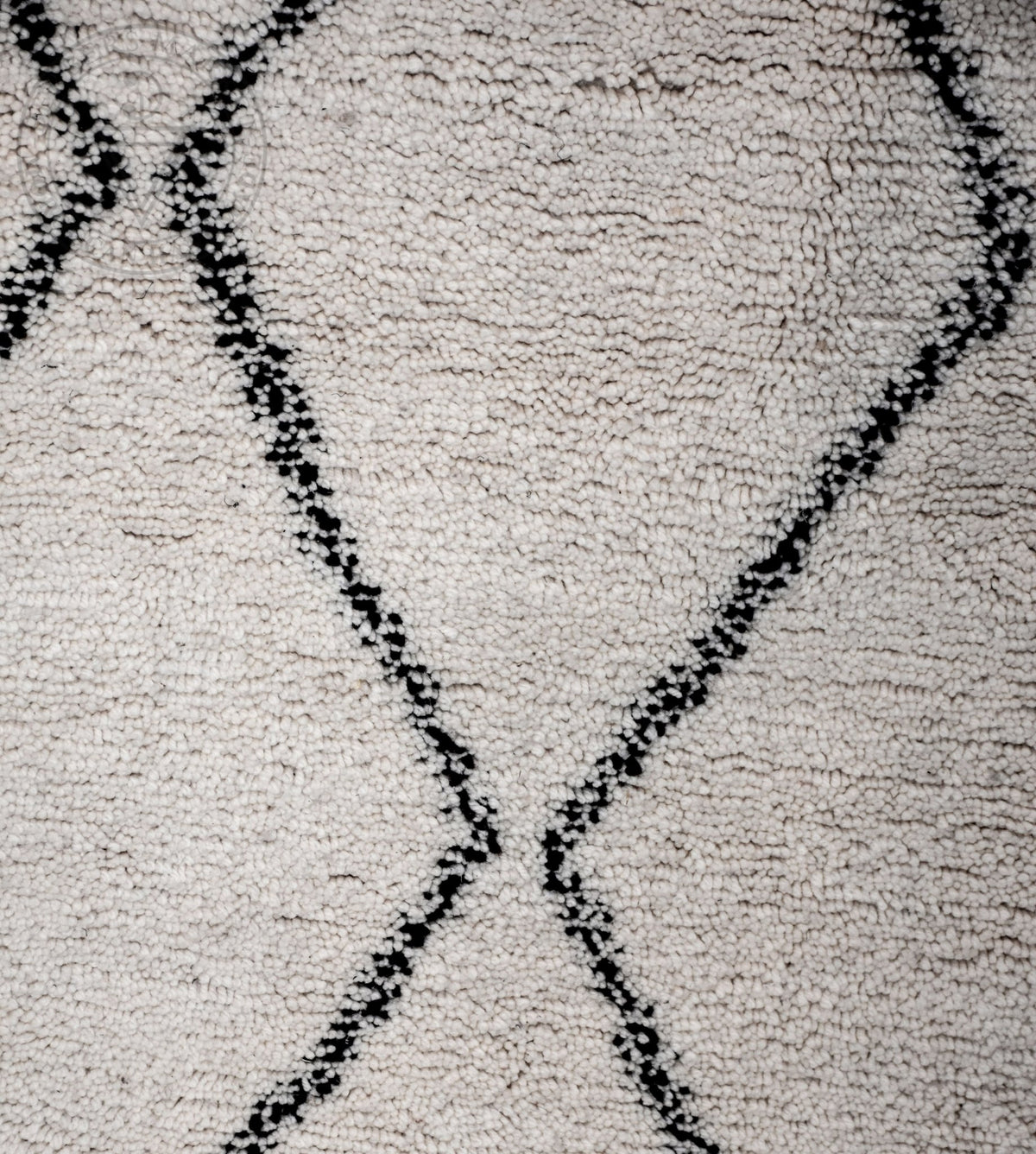 Beni ourain Moroccan rug - 3.9 x 6.4 ft / 118 x 195 cm - Berbers Market