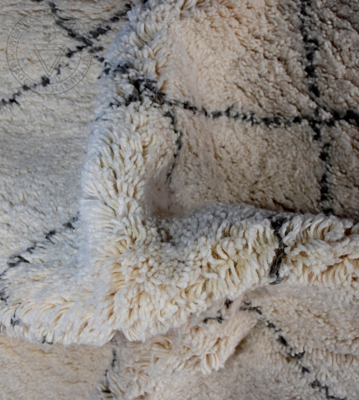 Beni ourain Moroccan rug - 4 x 6 ft / 120 x 180 cm - Berbers Market