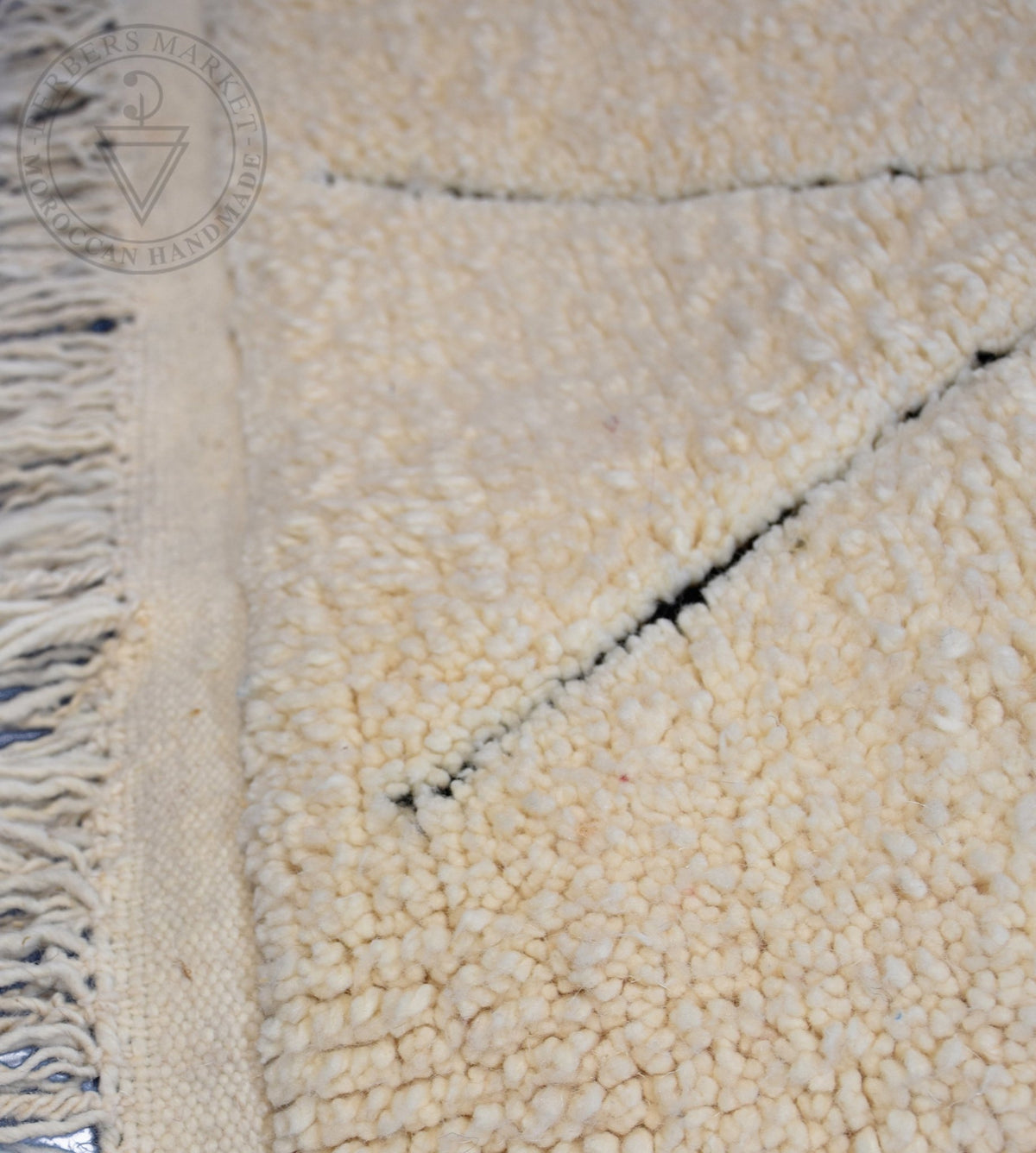 Beni ourain Moroccan rug - 4.3 x 6.4 ft / 130 x 195 cm - Berbers Market