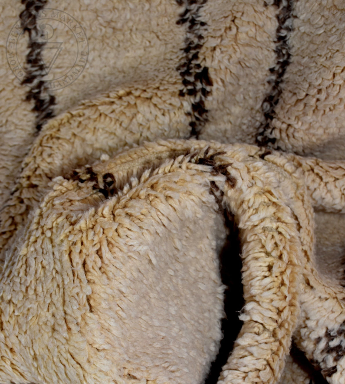 Beni ourain Moroccan rug - 5.4 x 8.7 ft / 165 x 265 cm - Berbers Market