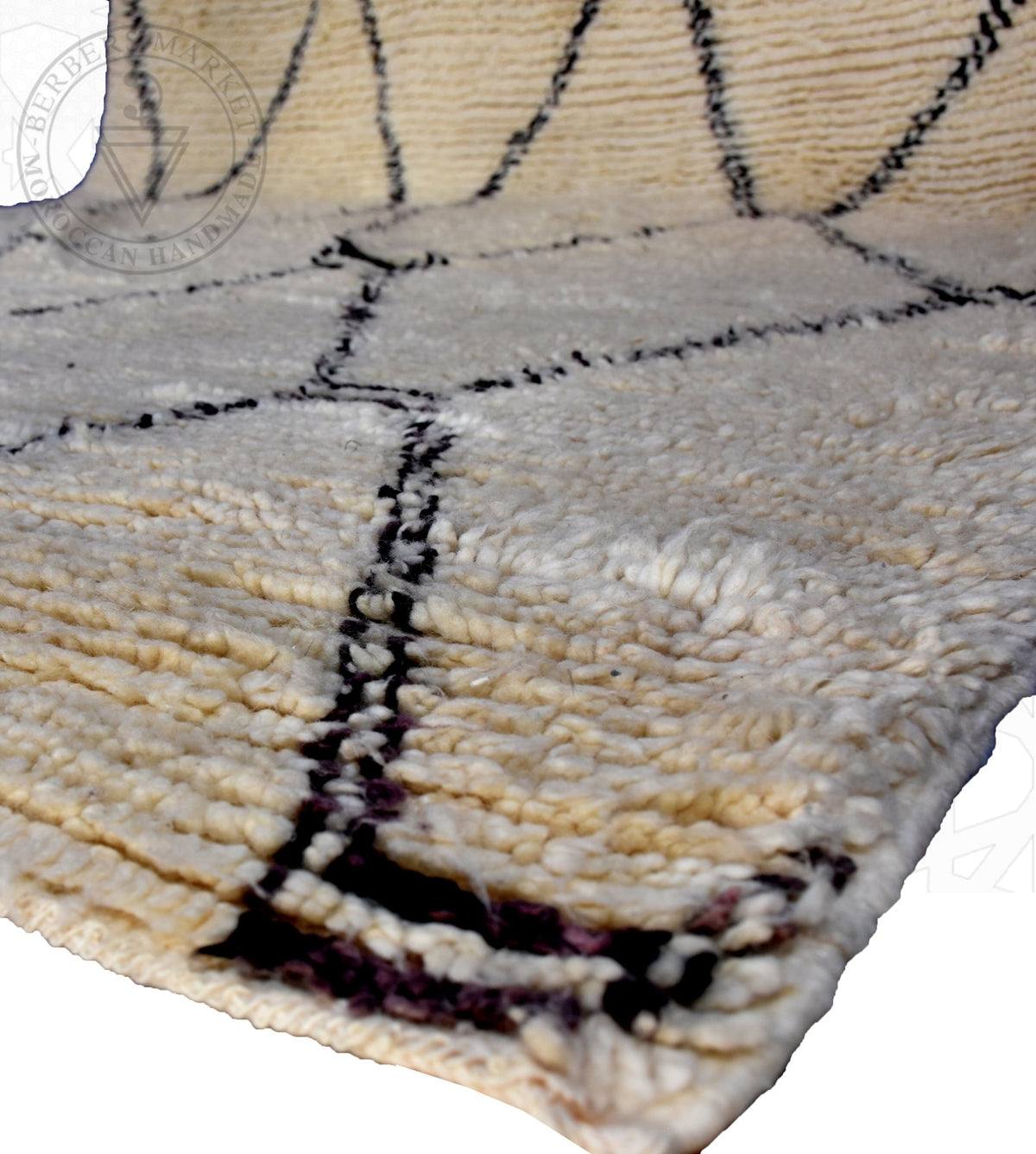 Beni ourain Moroccan rug - 5.6 x 9 ft / 170 x 270 cm - Berbers Market