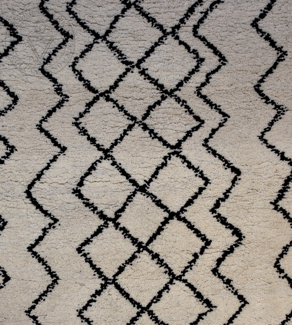 Beni ourain Moroccan runner rug - 3.7 x 6.6 ft / 110 x 200 cm - Berbers Market