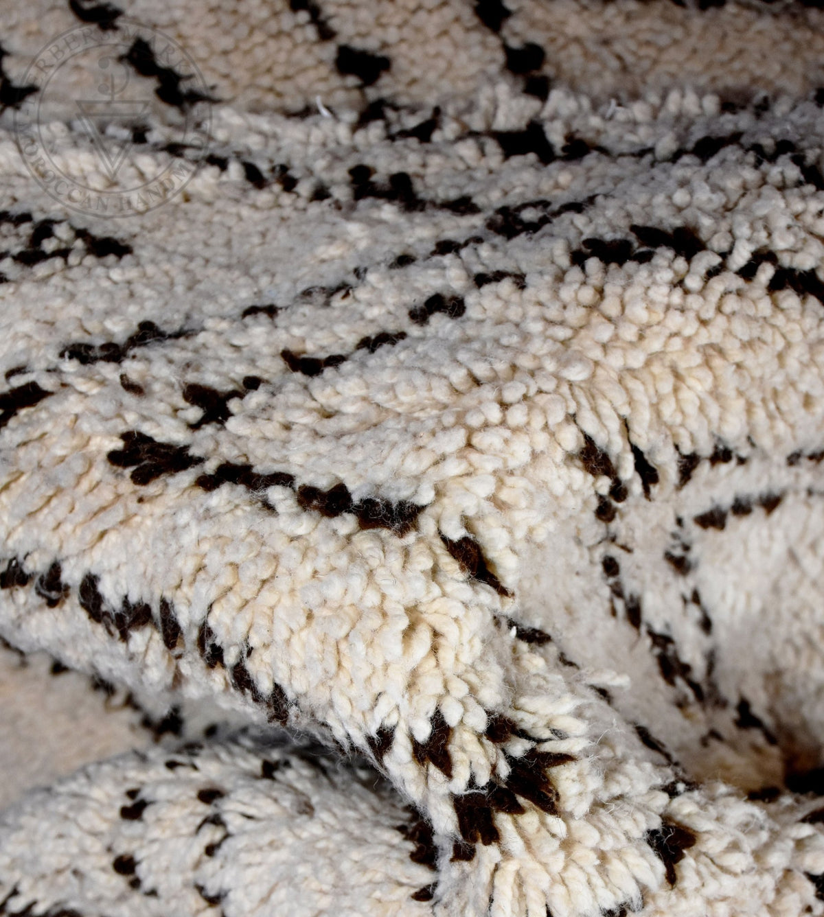 Beni ourain Moroccan runner rug - 3.77 x 6.56 ft / 115 x 200 cm - Berbers Market