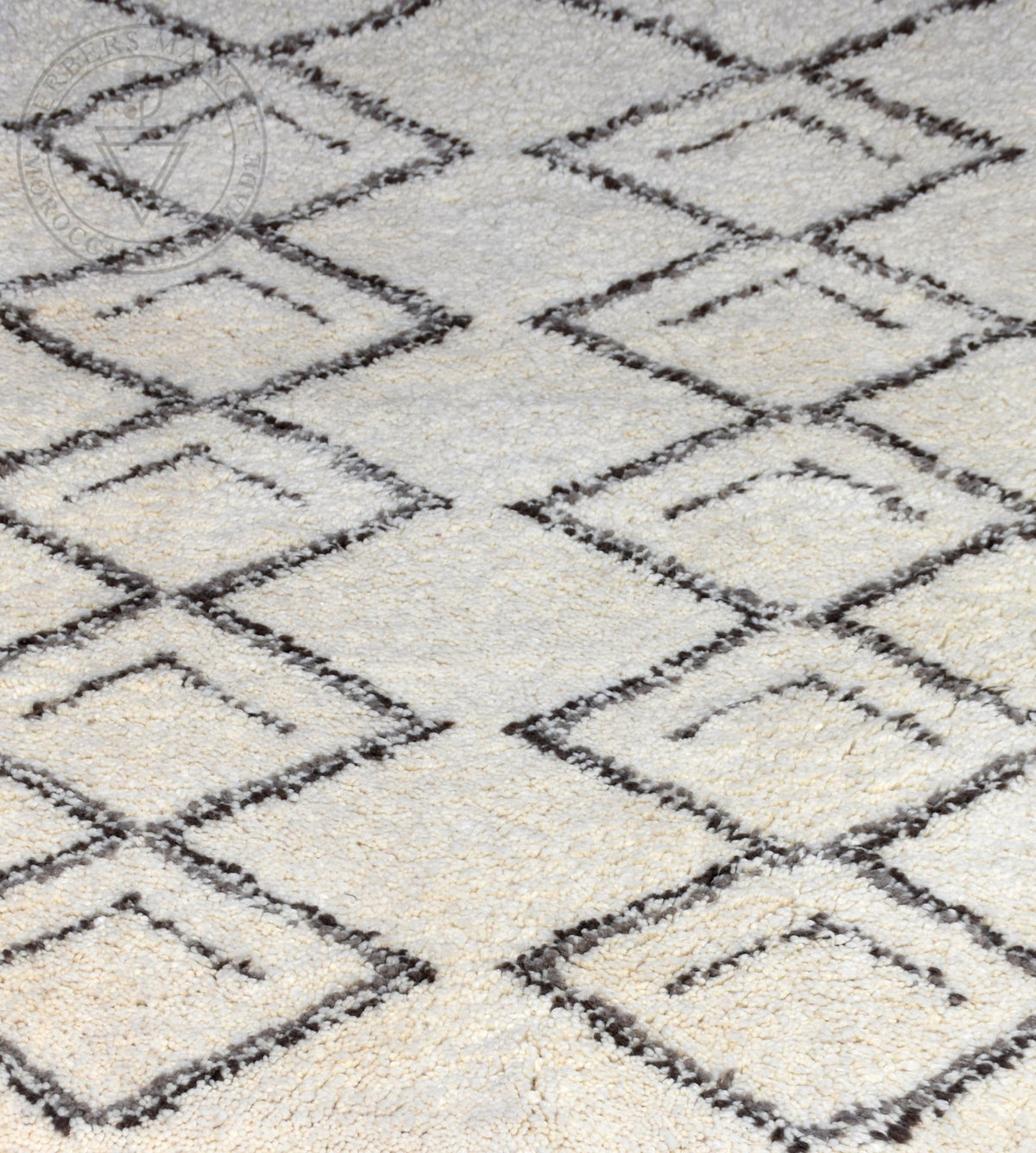 Beni ourain shag Moroccan rug - 3.8 x 5.25 ft / 115 x 160 cm - Berbers Market