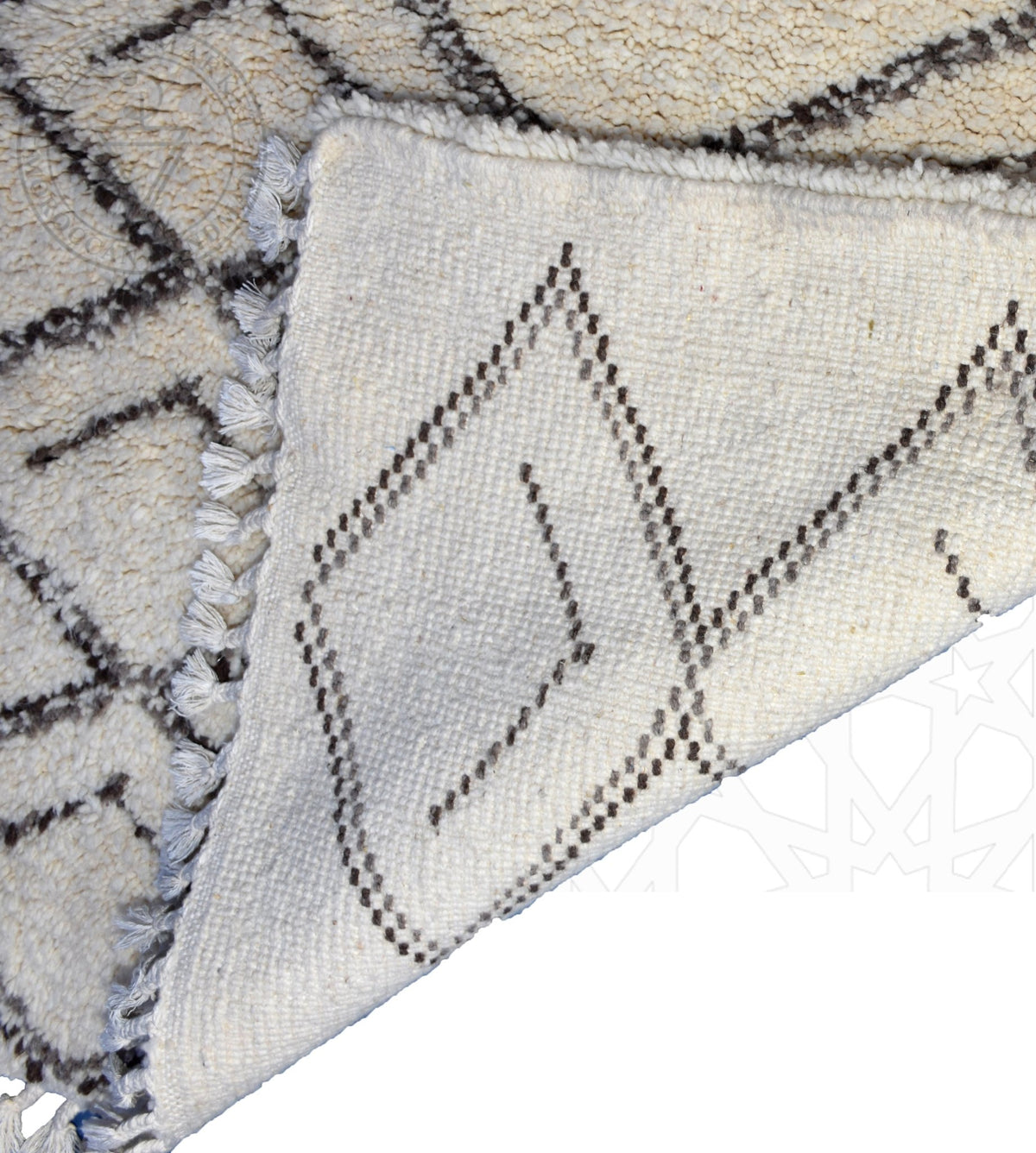 Beni ourain shag Moroccan rug - 3.8 x 5.25 ft / 115 x 160 cm - Berbers Market