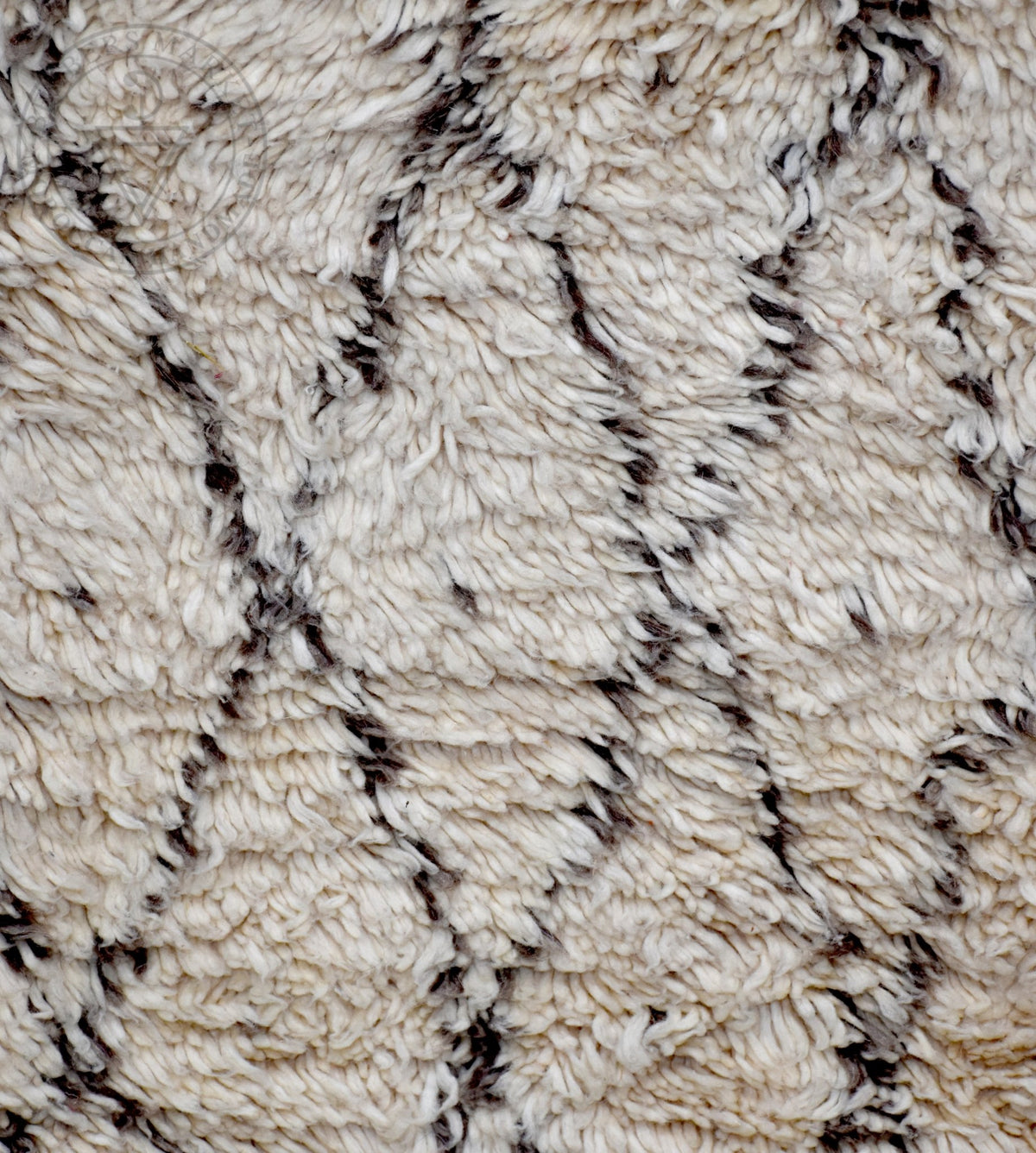 Beni ourain shag Moroccan rug - 4.27 x 5.25 ft / 130 x 160 cm - Berbers Market