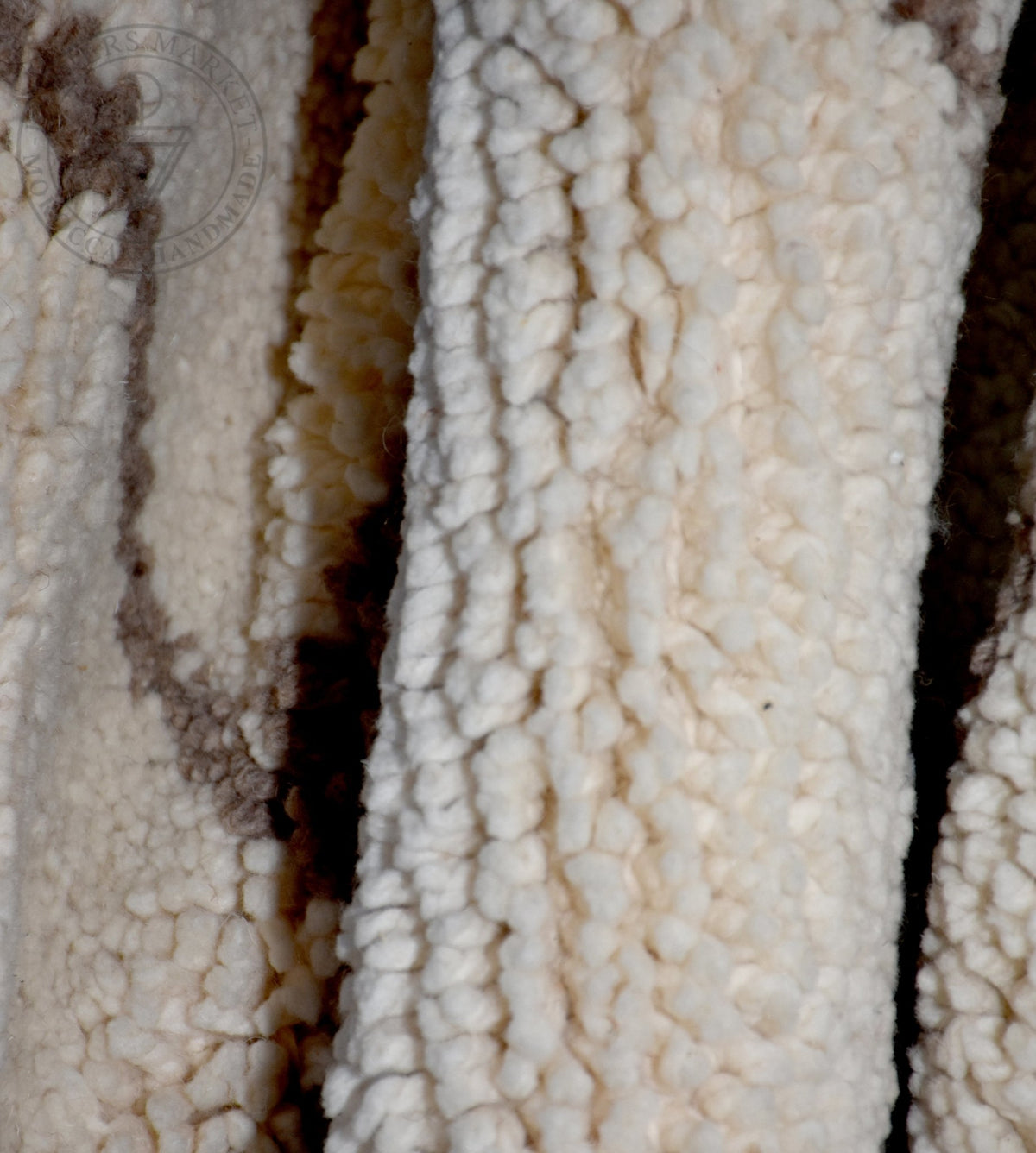 Beni ourain shag Moroccan rug - 5.3 x 7.3 ft / 160 x 220 cm - Berbers Market