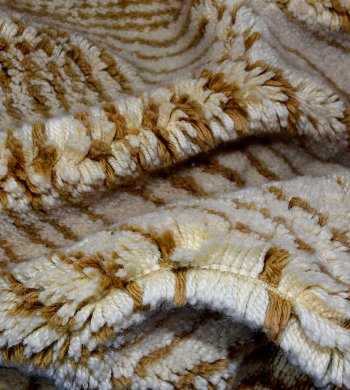 Beni ourain shag Moroccan rug - 5.4 x 7.7 ft / 165 x 235 cm - Berbers Market