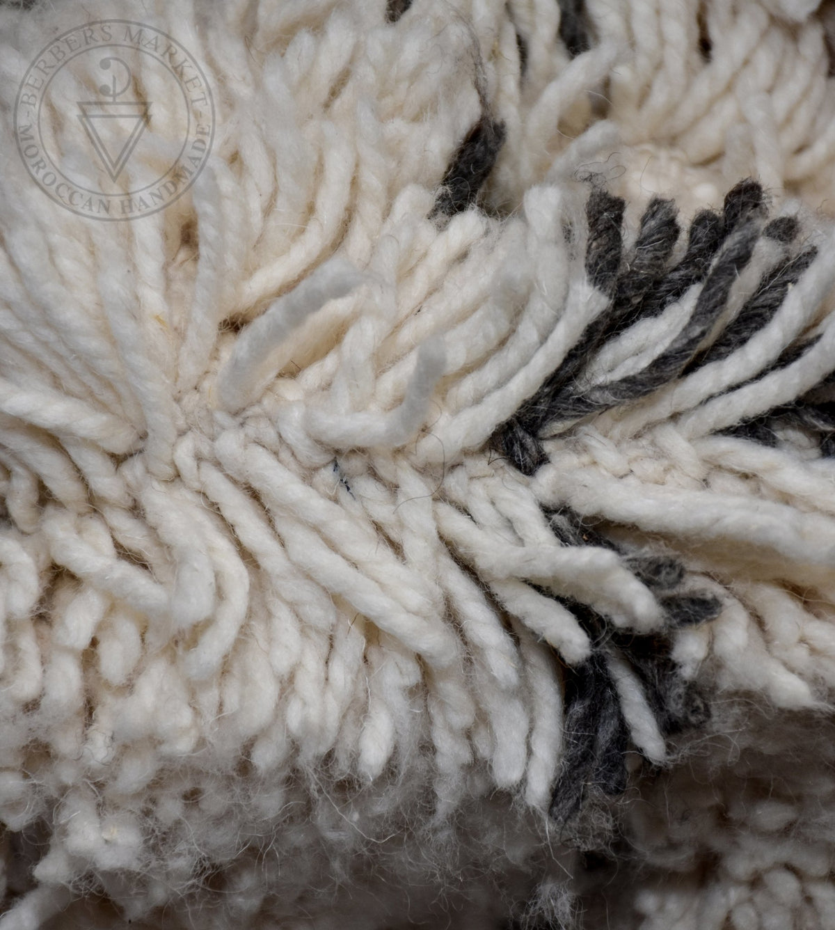 Beni ourain shag Moroccan rug - 6.3 x 9.7 ft / 190 x 295 cm - Berbers Market