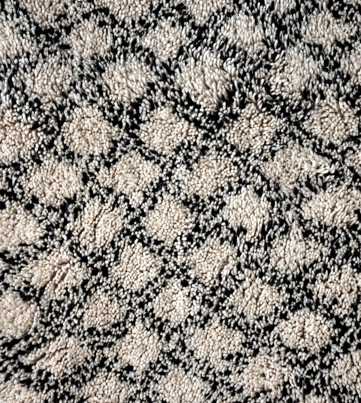 Beni ourain shag Moroccan rug - 6.57 x 10.67 ft / 200 x 325 cm - Berbers Market