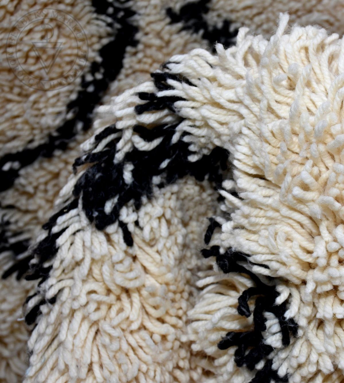 Beni ourain shag Moroccan rug - 6.6 x 9.2 ft / 200 x 280 cm - Berbers Market