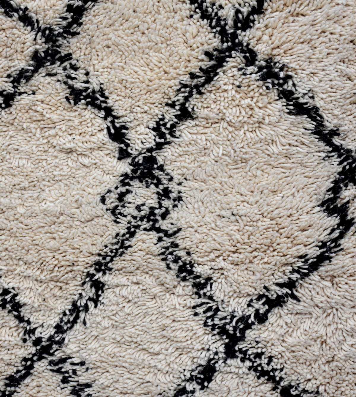 Beni ourain shag Moroccan rug - 6.6 x 9.2 ft / 200 x 280 cm - Berbers Market