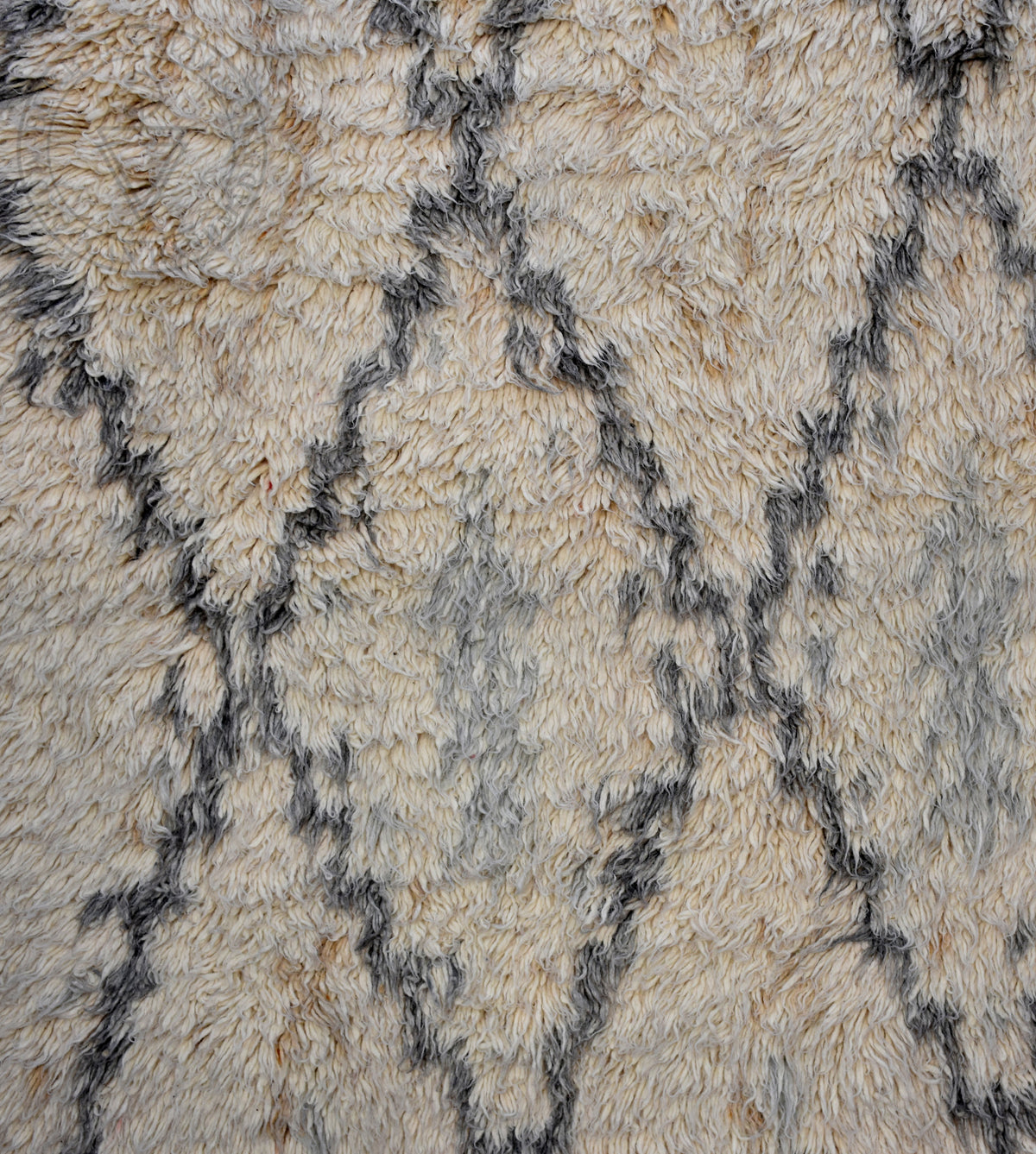 Beni ourain Moroccan rug - 5.2 x 7.7 ft / 160 x 235 cm