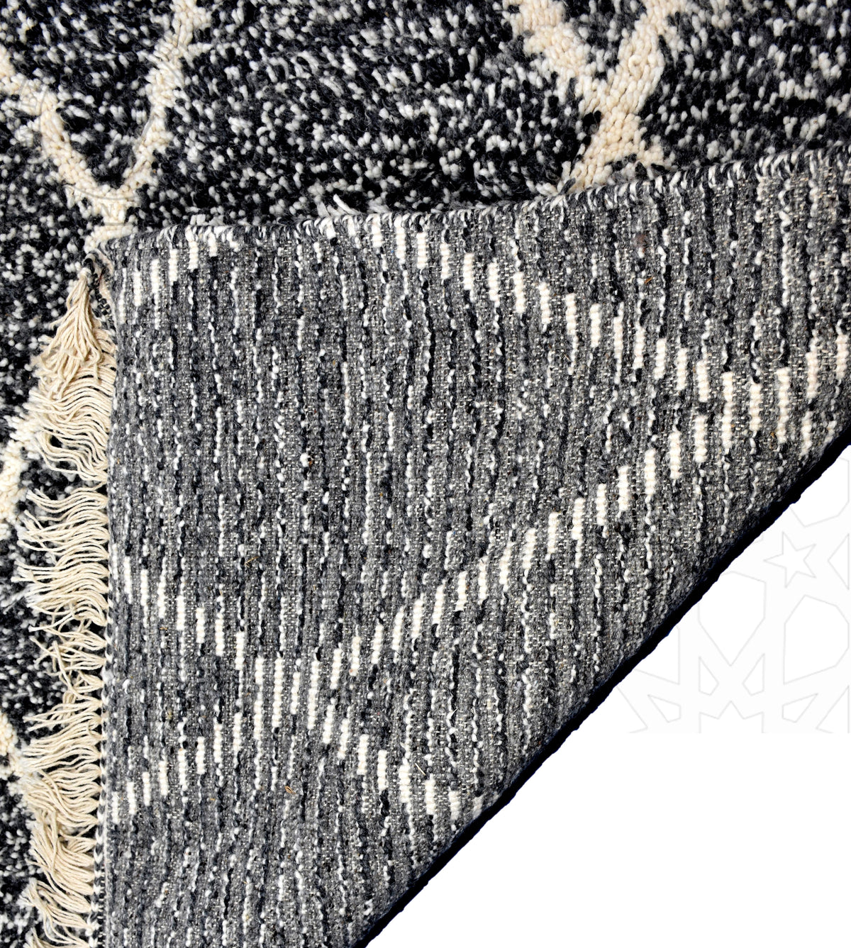 Black Beni ourain shag Moroccan rug - 5.6 x 8.2 ft / 170 x 250 cm - Berbers Market