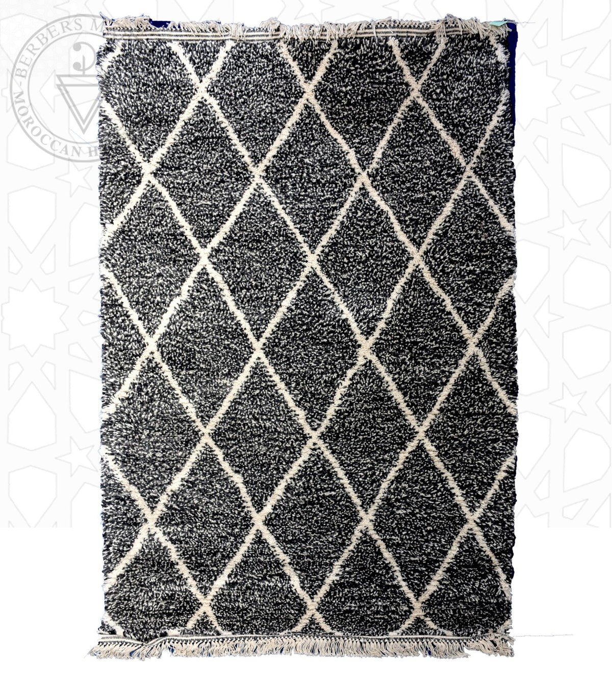 Black Beni ourain shag Moroccan rug - 5.6 x 8.2 ft / 170 x 250 cm - Berbers Market
