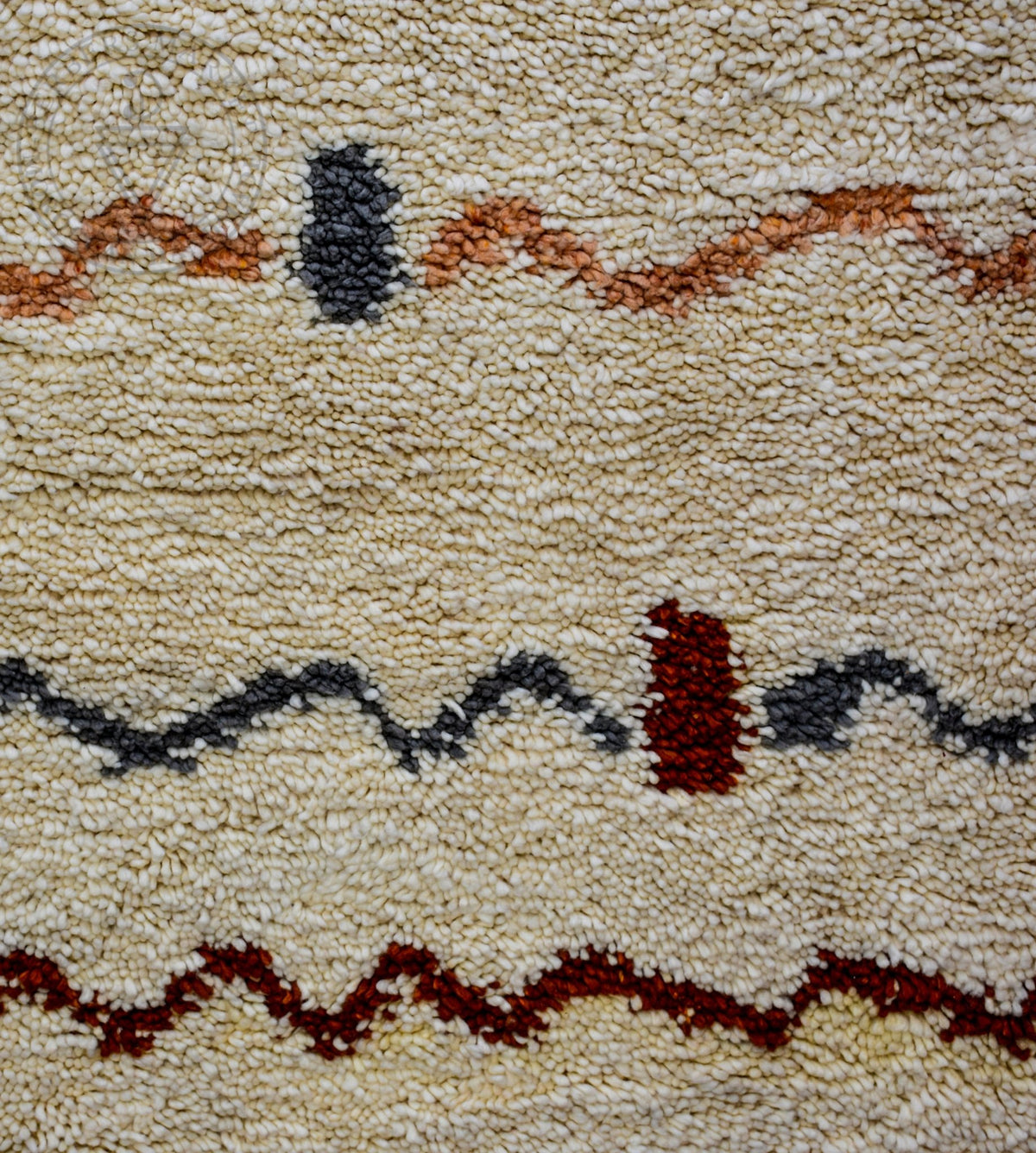 Colorful zigzag Beni ourain Moroccan rug - 5.2 x 7.9 ft / 160 x 240 cm - Berbers Market