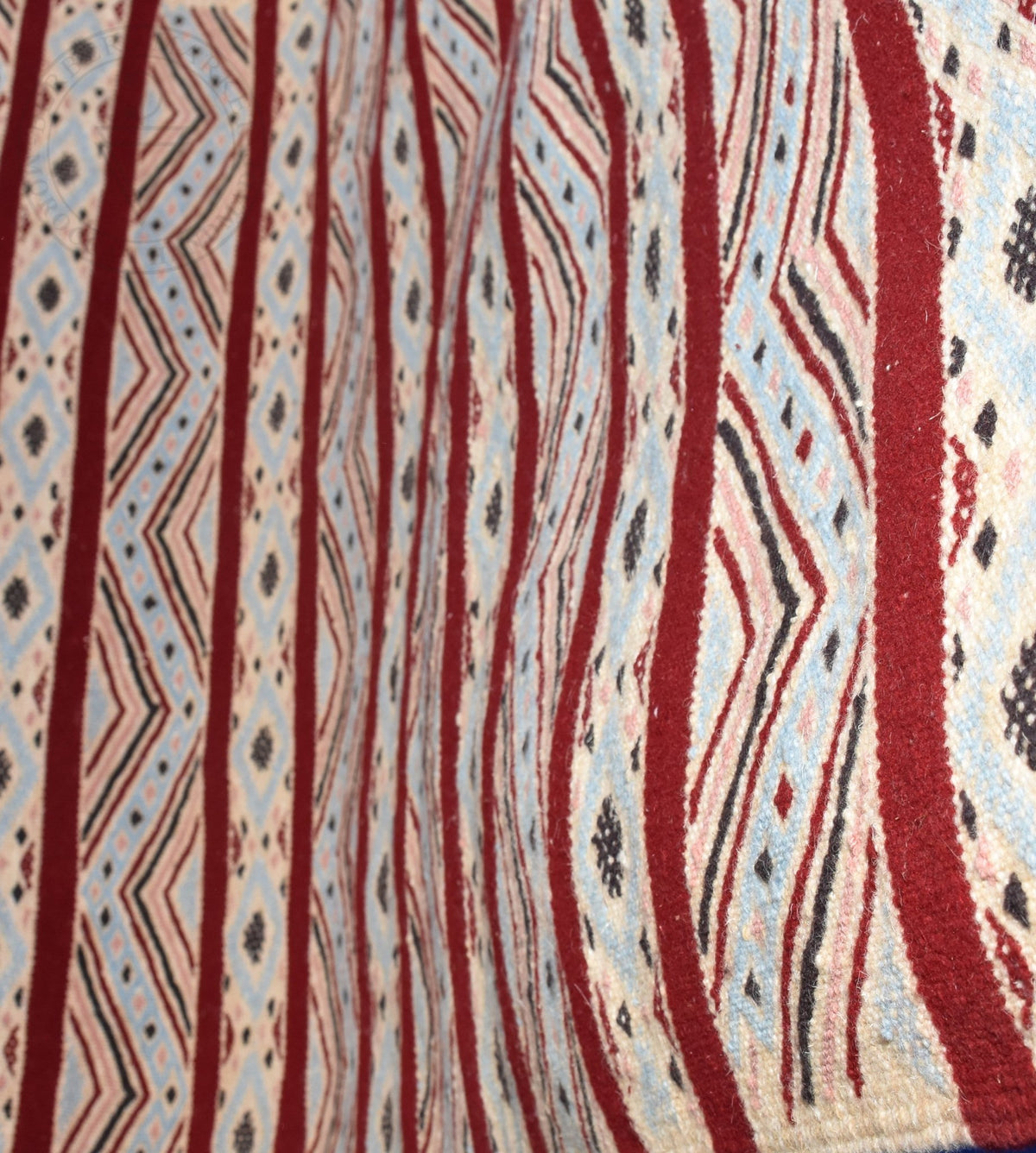 Flatweave kilim hanbal Moroccan rug - 3.8 x 5.75 ft / 115 x 175 cm - Berbers Market