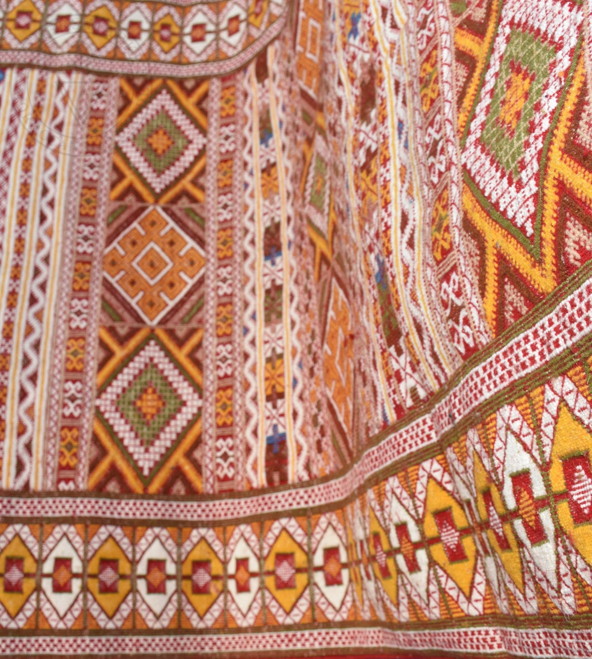 Flatweave kilim hanbal Moroccan rug - 3.94 x 6.1 ft / 120 x 185 cm - Berbers Market