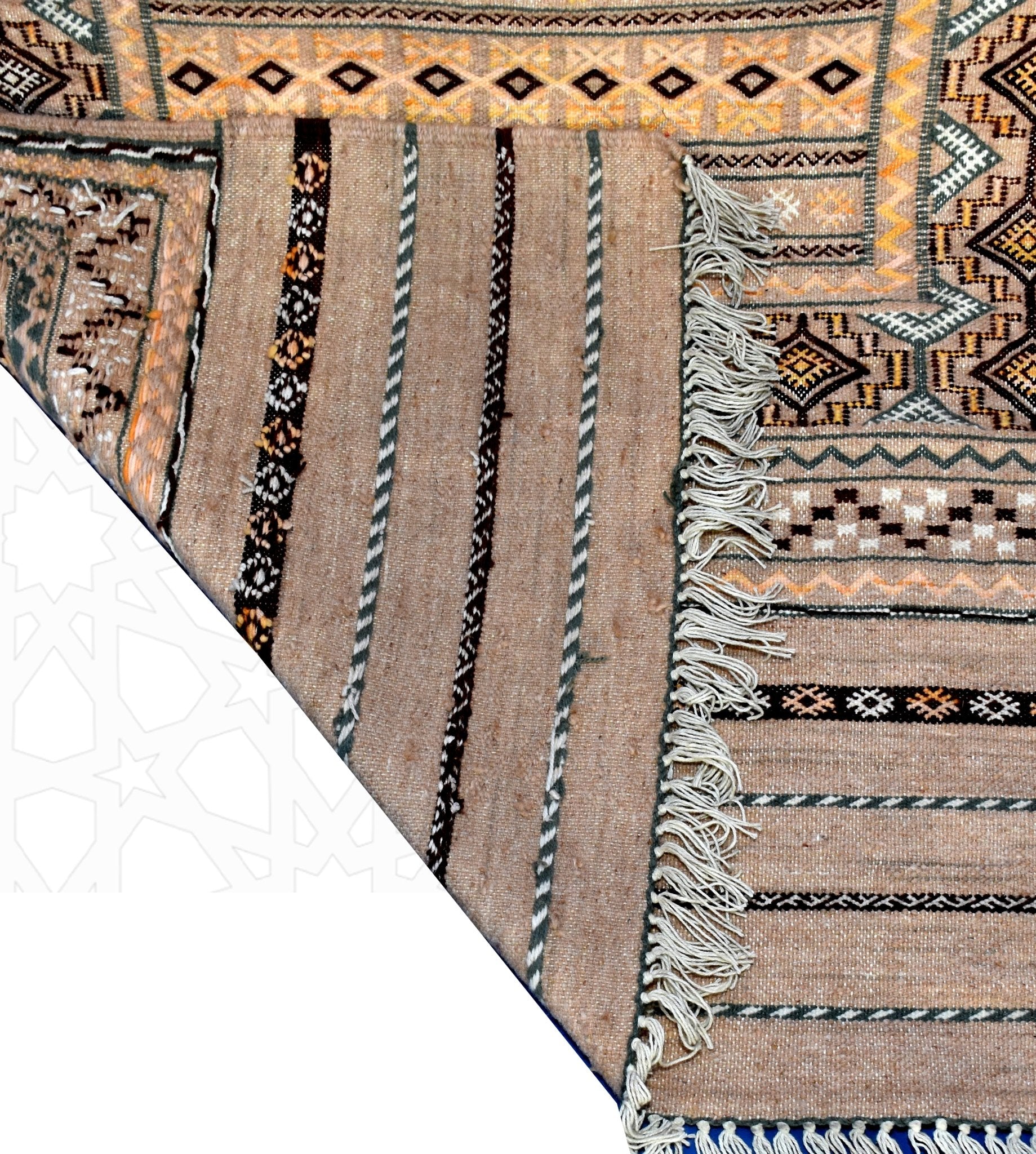 Flatweave kilim hanbal Moroccan rug - 4.11 x 6.57 ft / 125 x 200 cm - Berbers Market