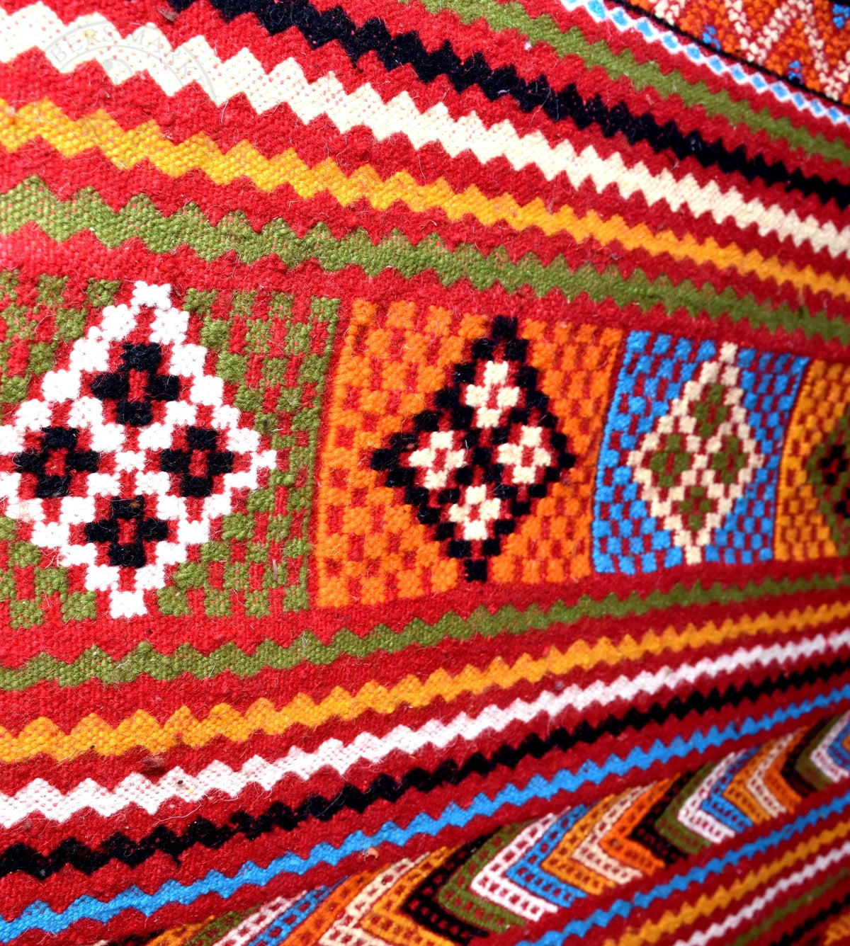 Flatweave kilim hanbal Moroccan rug - 4.11 x 8.04 ft / 125 x 245 cm - Berbers Market