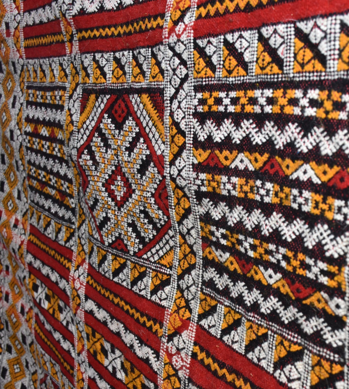 Flatweave kilim hanbal Moroccan rug - 4.6 x 7.22 ft / 140 x 220 cm - Berbers Market