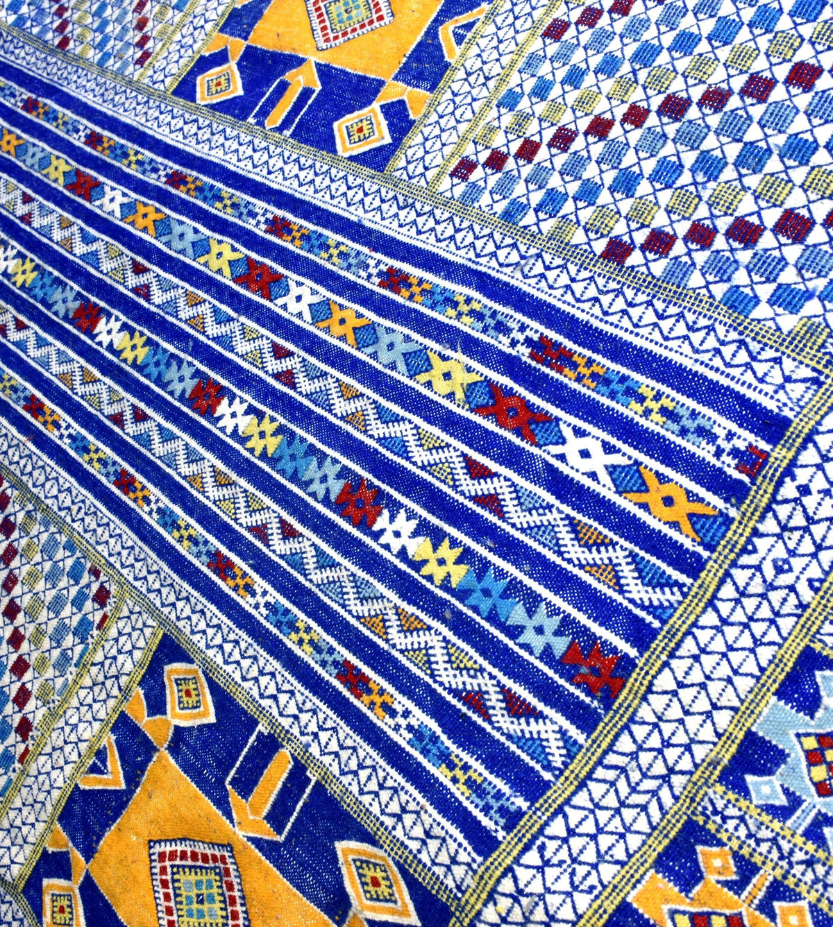 Flatweave kilim hanbal Moroccan rug - 5.42 x 7.9 ft / 165 x 240 cm - Berbers Market