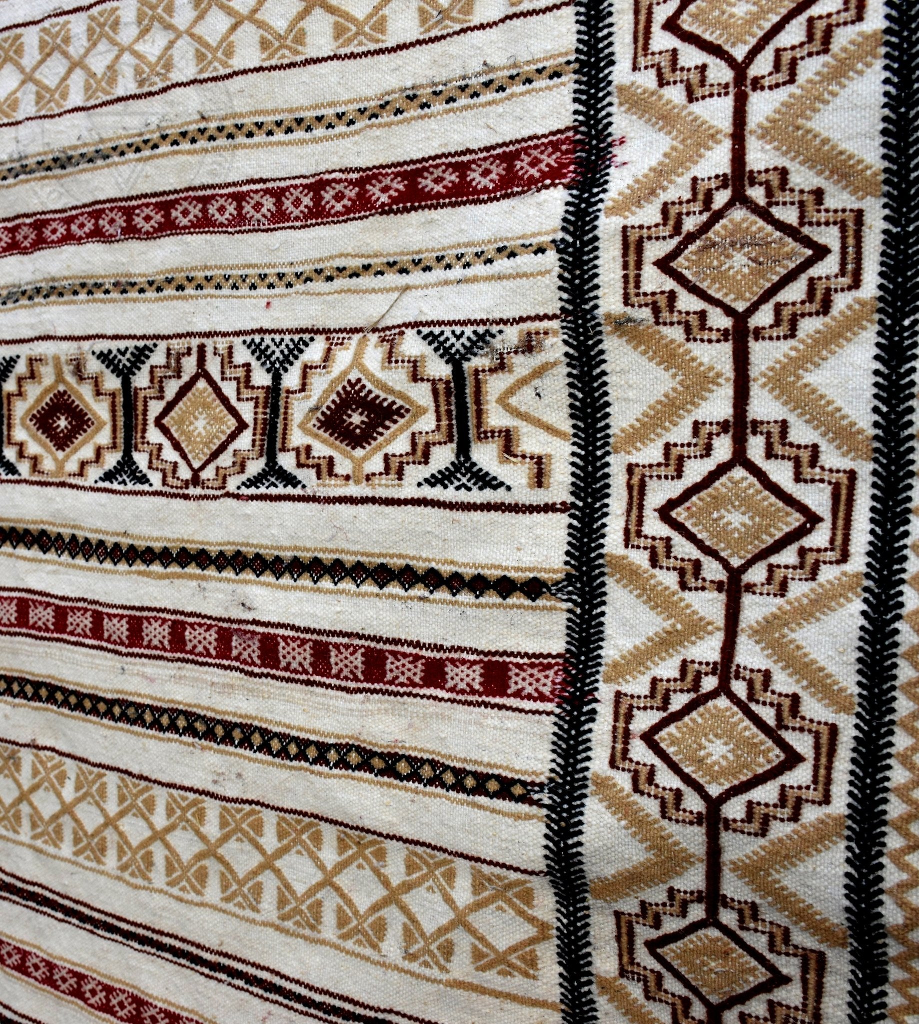 Flatweave kilim hanbal Moroccan rug - 5.57 x 9.2 ft / 200 x 280 cm - Berbers Market