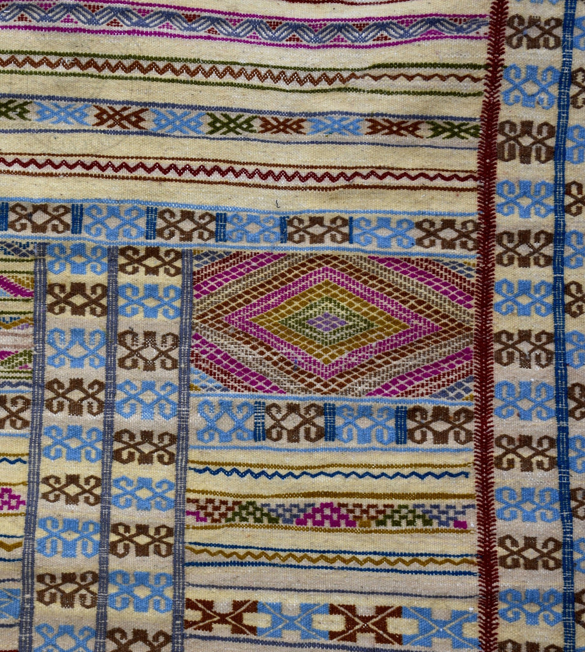 Flatweave kilim hanbal Moroccan rug - 5.6 x 8.21 ft / 170 x 250 cm - Berbers Market