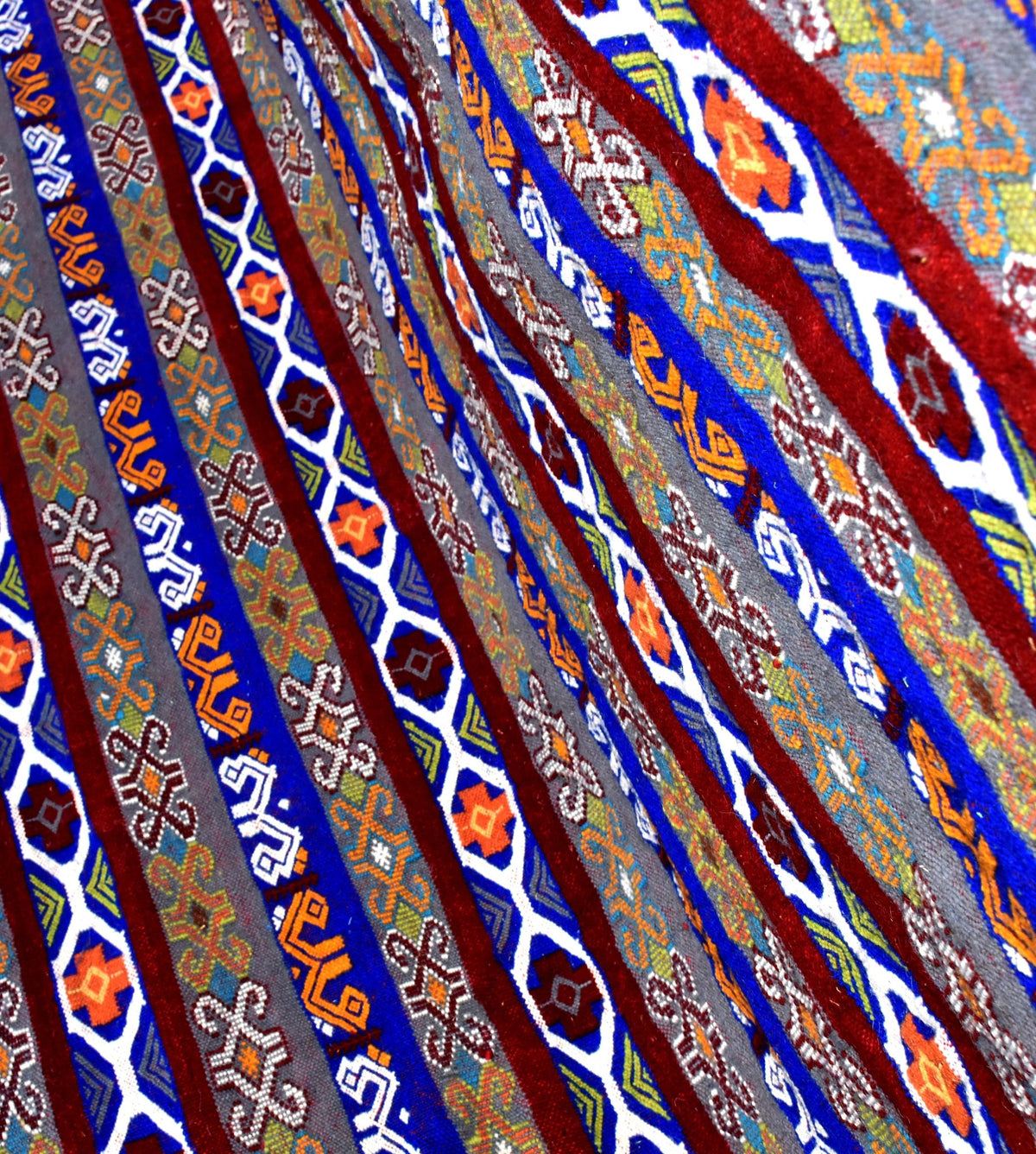 Flatweave kilim hanbal Moroccan rug - 5.75 x 7.9 ft / 175 x 240 cm - Berbers Market