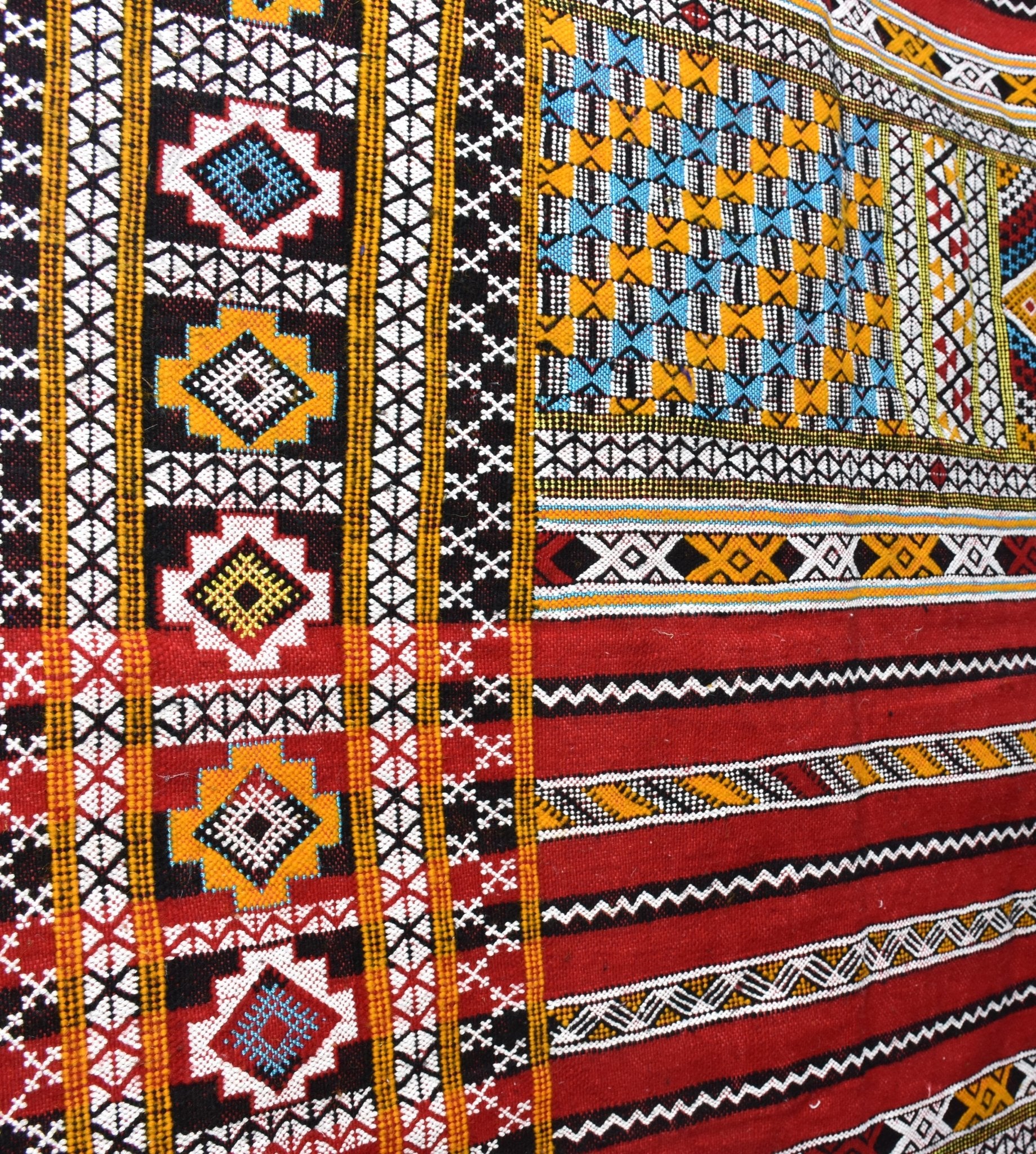 Flatweave kilim hanbal Moroccan rug - 7.9 x 10.34 ft / 240 x 315 cm - Berbers Market