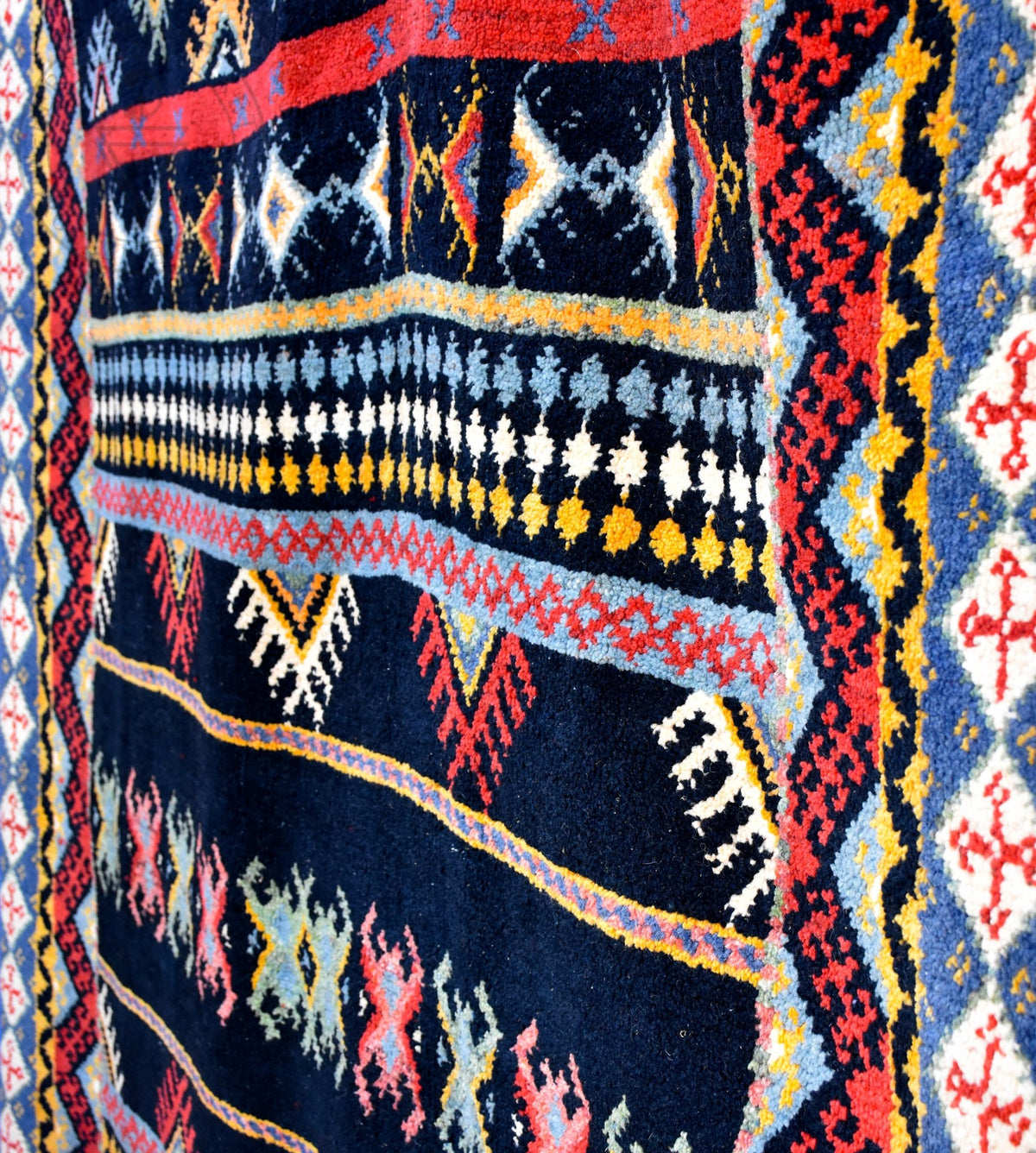 Luxury Taznakht Moroccan rug - 5.25 x 7.55 ft / 160 x 230 cm - Berbers Market