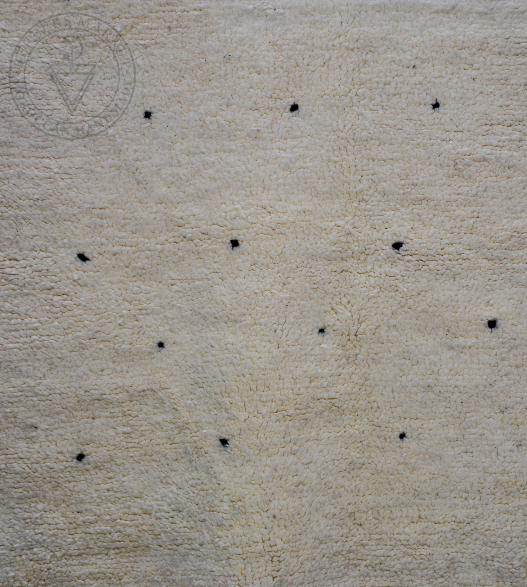 Polka dots Beni ourain Moroccan rug - 5.6 x 7.22 ft / 170 x 220 cm - Berbers Market