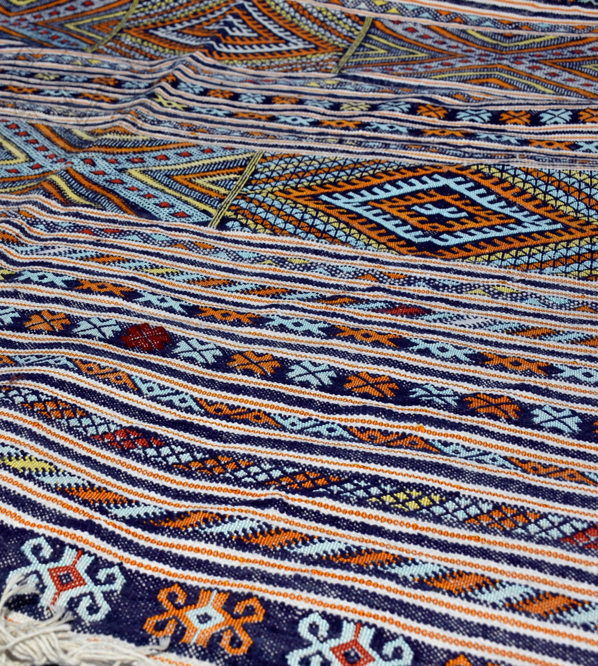 Taznakht Kilim flatweave Moroccan rug - 3.94 x 5.25 ft / 120 x 160 cm - Berbers Market