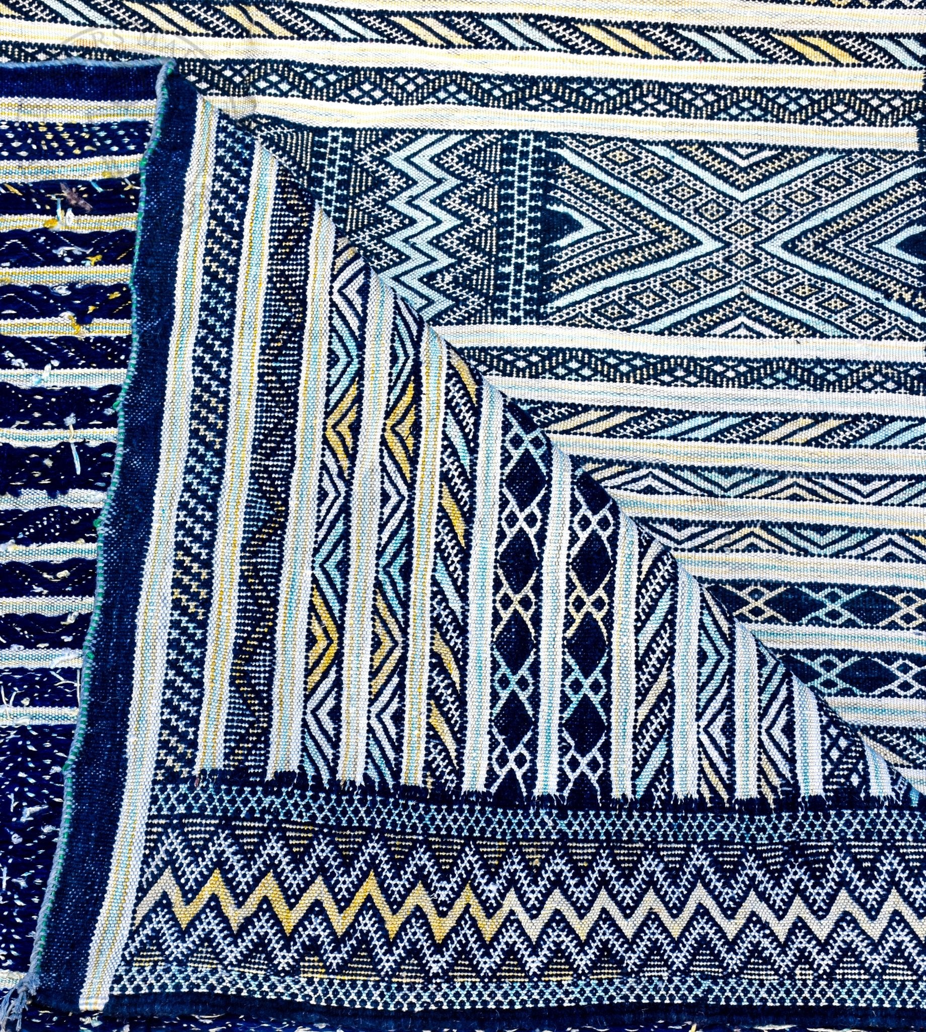 Taznakht Kilim flatweave Moroccan rug - 4.43 x 6.73 ft / 135 x 205 cm - Berbers Market