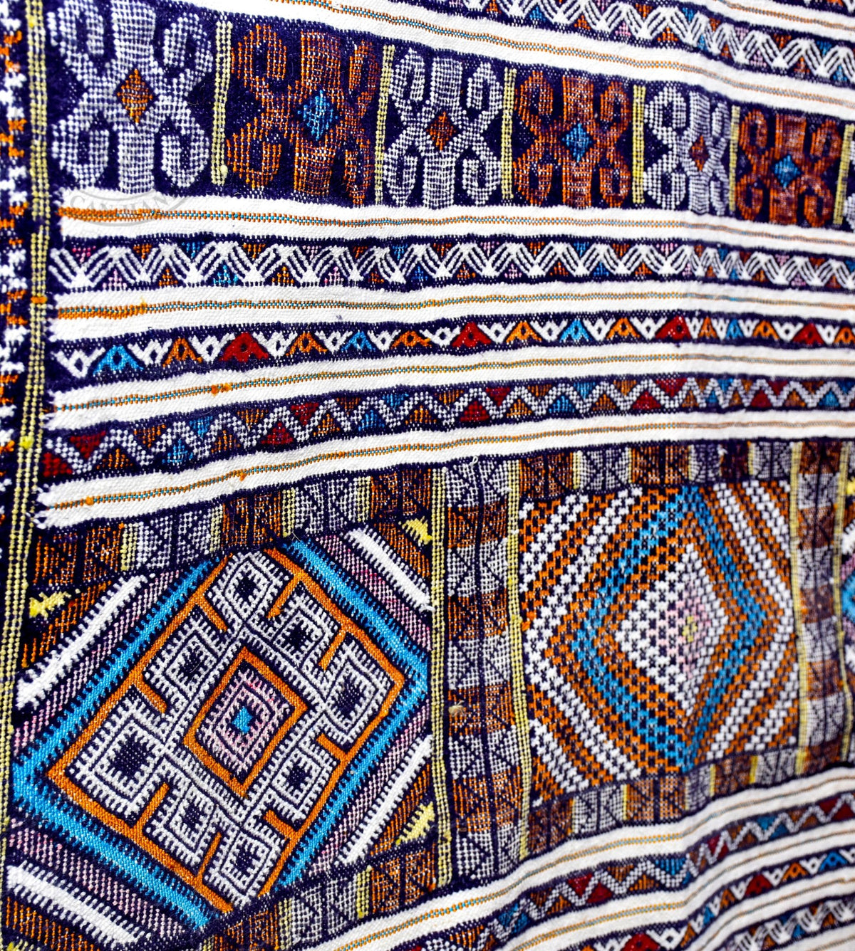 Taznakht Kilim flatweave Moroccan rug - 5.58 x 7.55 ft / 170 x 230 cm - Berbers Market