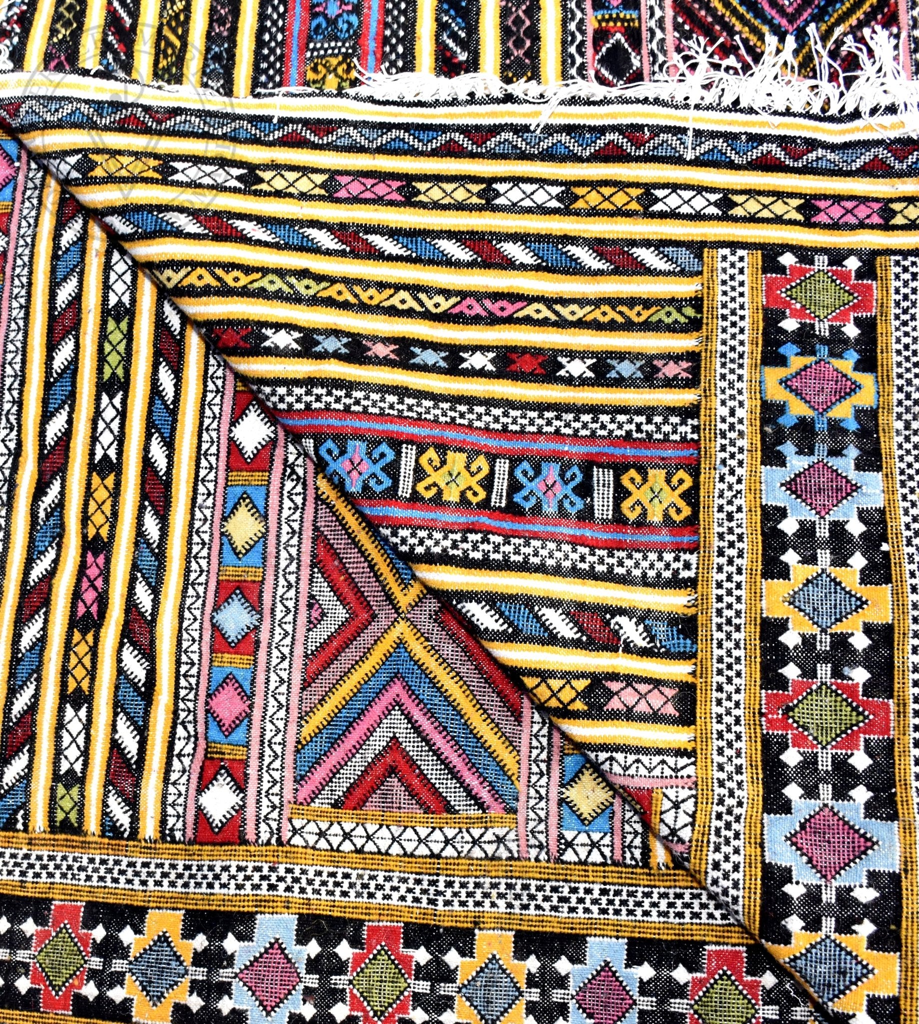 Taznakht Kilim flatweave Moroccan rug - 5.6 x 8.21 ft / 170 x 250 cm - Berbers Market
