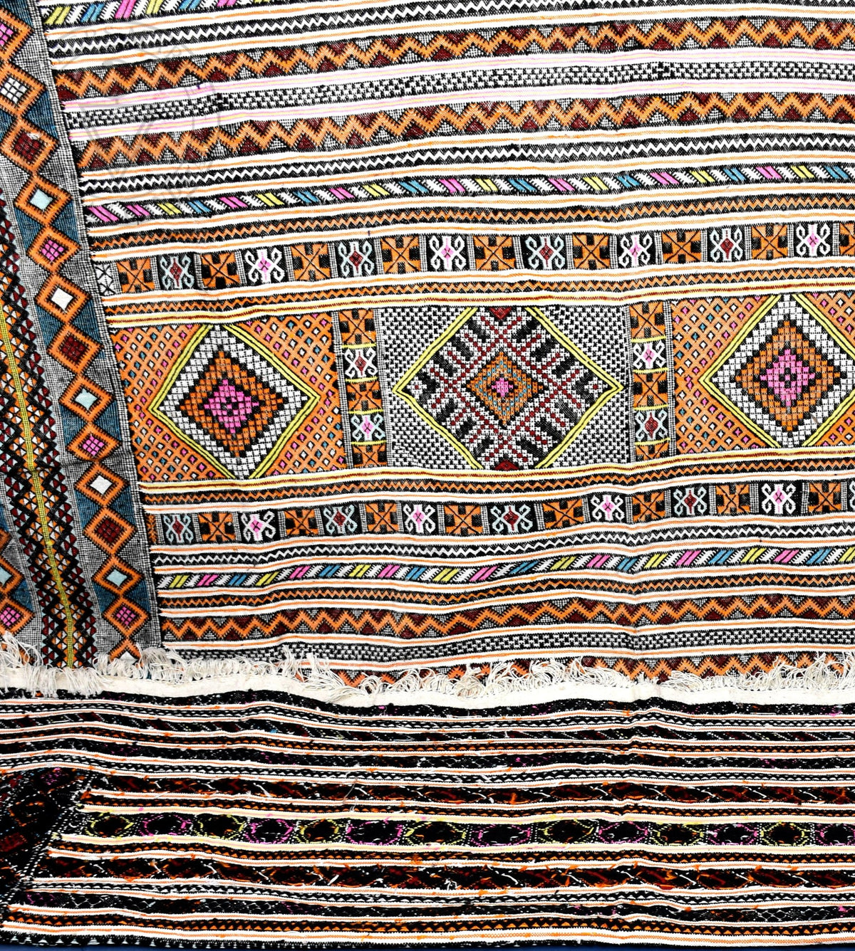 Taznakht Kilim flatweave Moroccan rug - 8.21 x 12.47 ft / 250 x 380 cm - Berbers Market